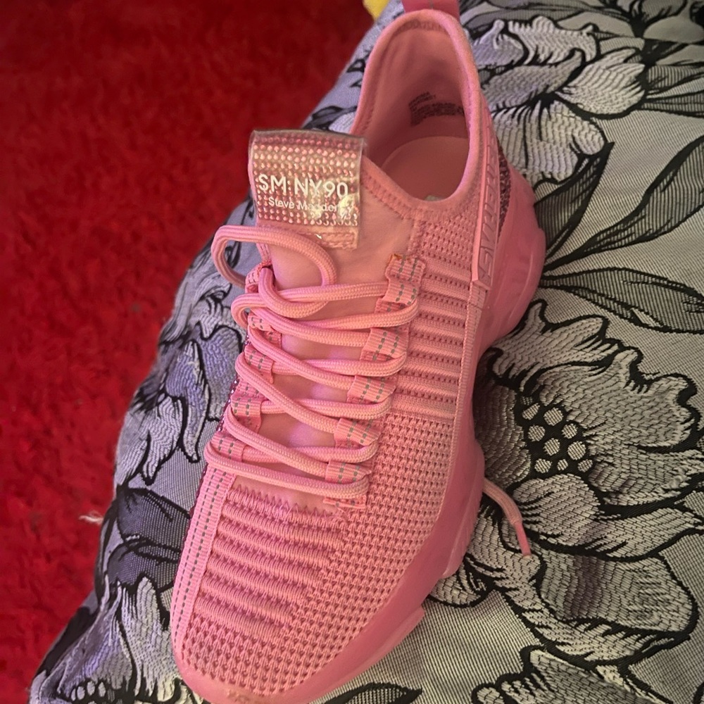 Like new Steve Madden shoes size 7